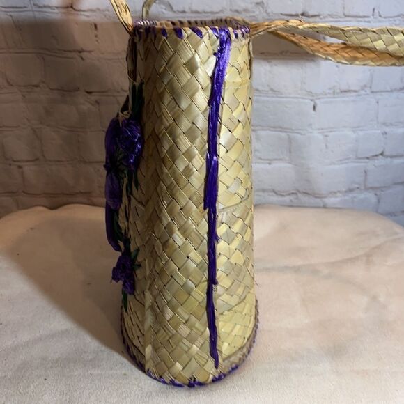 Vintage 1960s or 1970s Straw and Raffia Handbag or Small Tote Floral Beachy - Picture 10 of 16